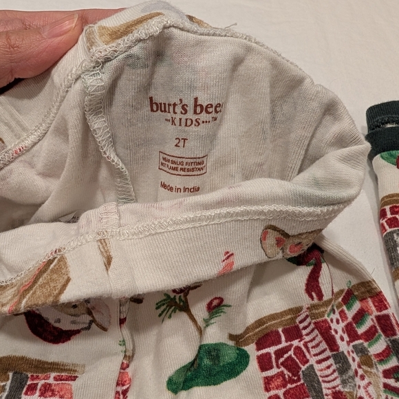 Burt's Bees baby "cute as a button" pajama set - Picture 8 of 9